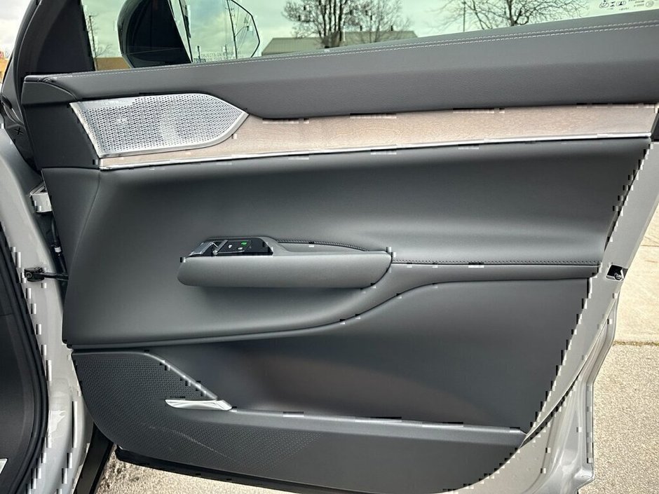 2025 Volvo EX90 Ultra-20