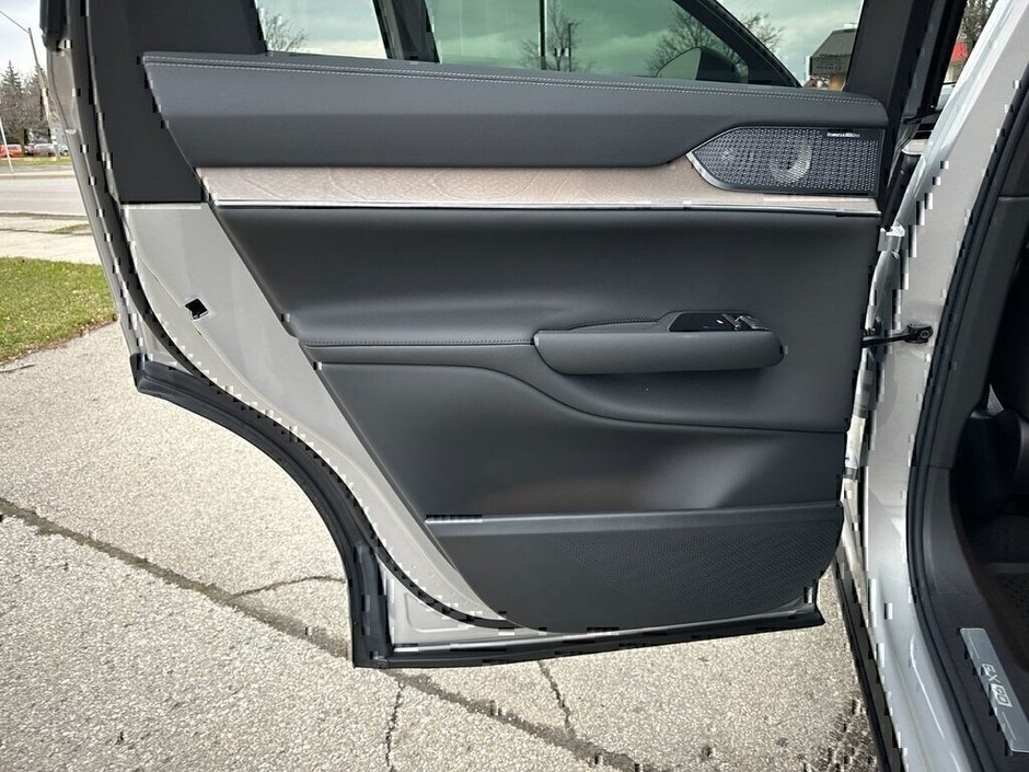 2025 Volvo EX90 Ultra-22