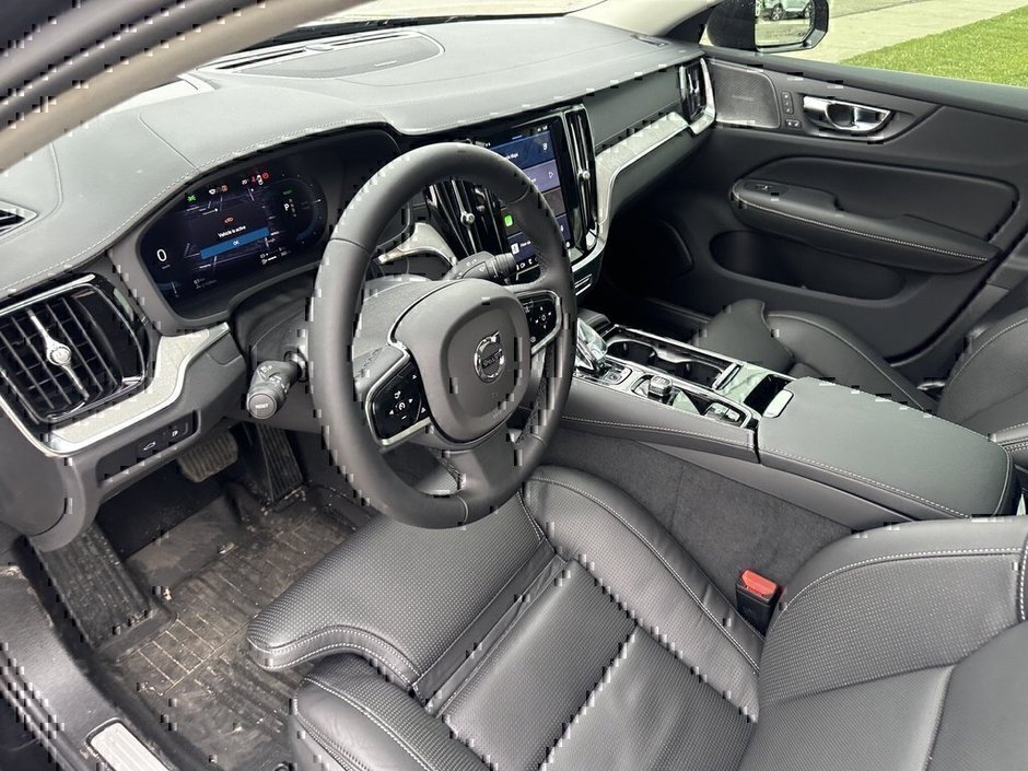 2025 Volvo S60 Plug-In Hybrid Ultra Dark Theme-22