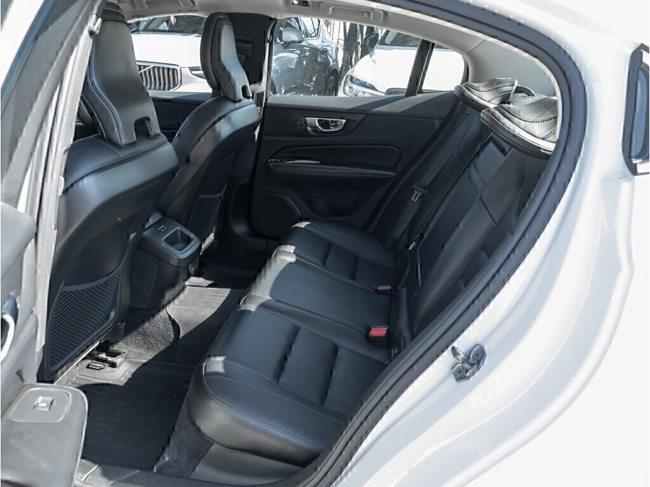 2021 Volvo S60 Momentum-20