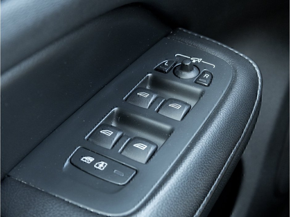 2021 Volvo S60 Momentum-12