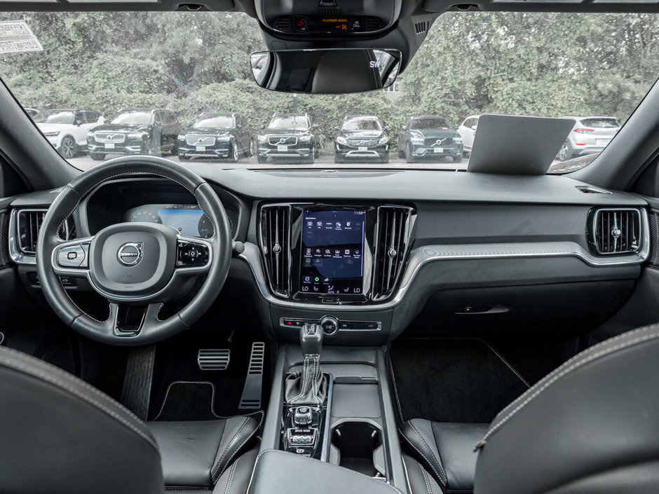 2021 Volvo S60 R-Design-32