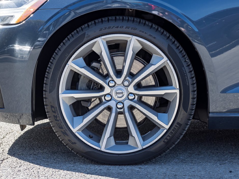 2021 Volvo S60 Momentum-3