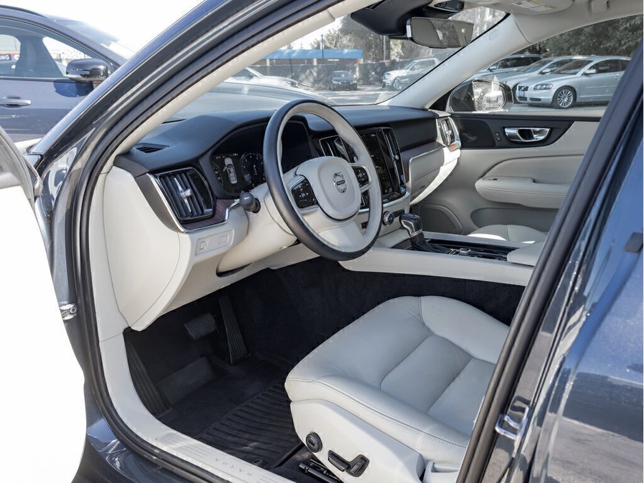 2021 Volvo S60 Momentum-6