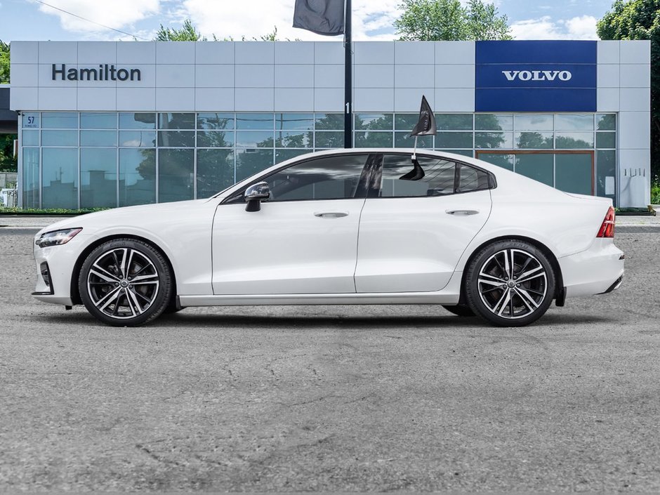 2022 Volvo S60 R-Design-2