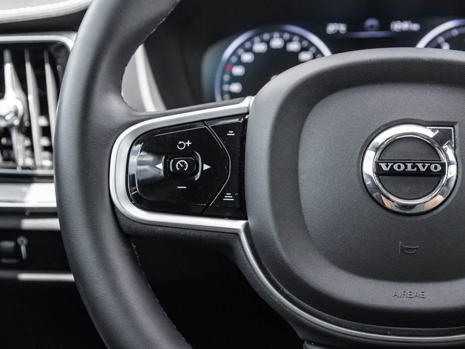2022 Volvo S60 R-Design-7