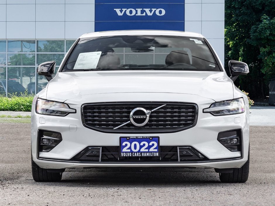 2022 Volvo S60 R-Design-1