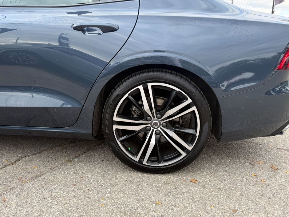 2022 Volvo S60 R-Design-30
