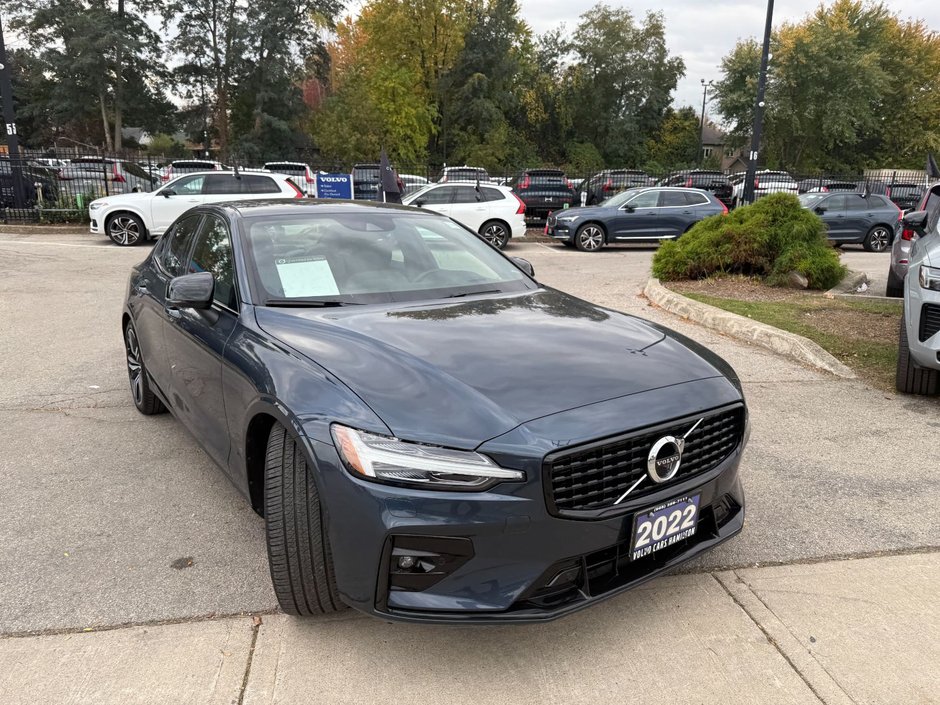 2022 Volvo S60 R-Design-8