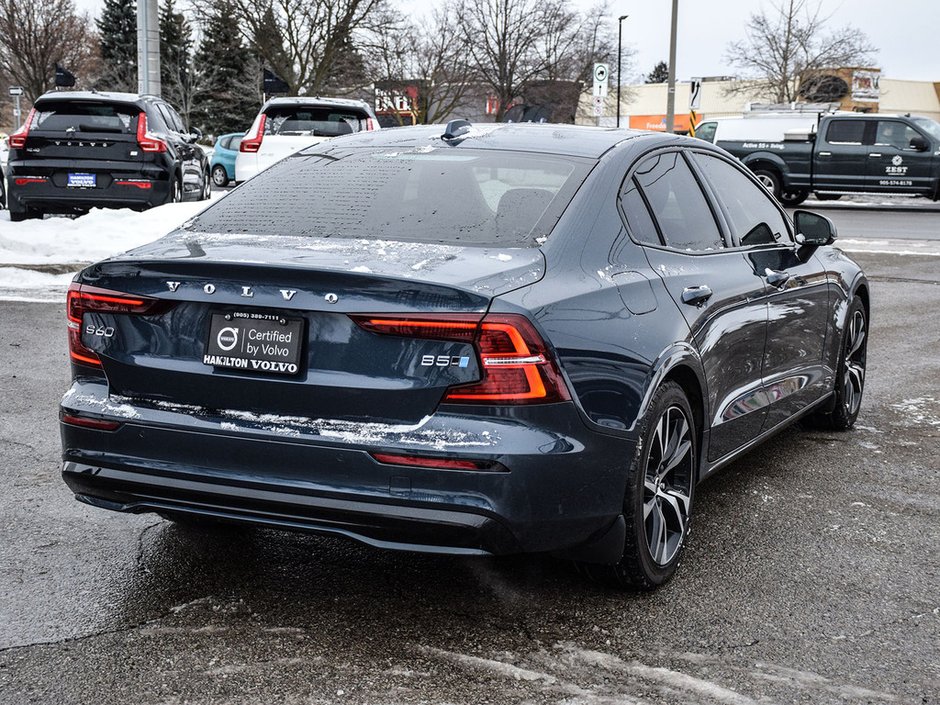 2023 Volvo S60 Core Dark Theme-8