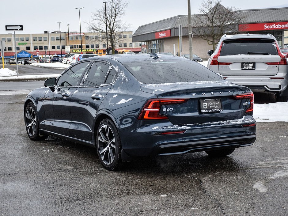 2023 Volvo S60 Core Dark Theme-6