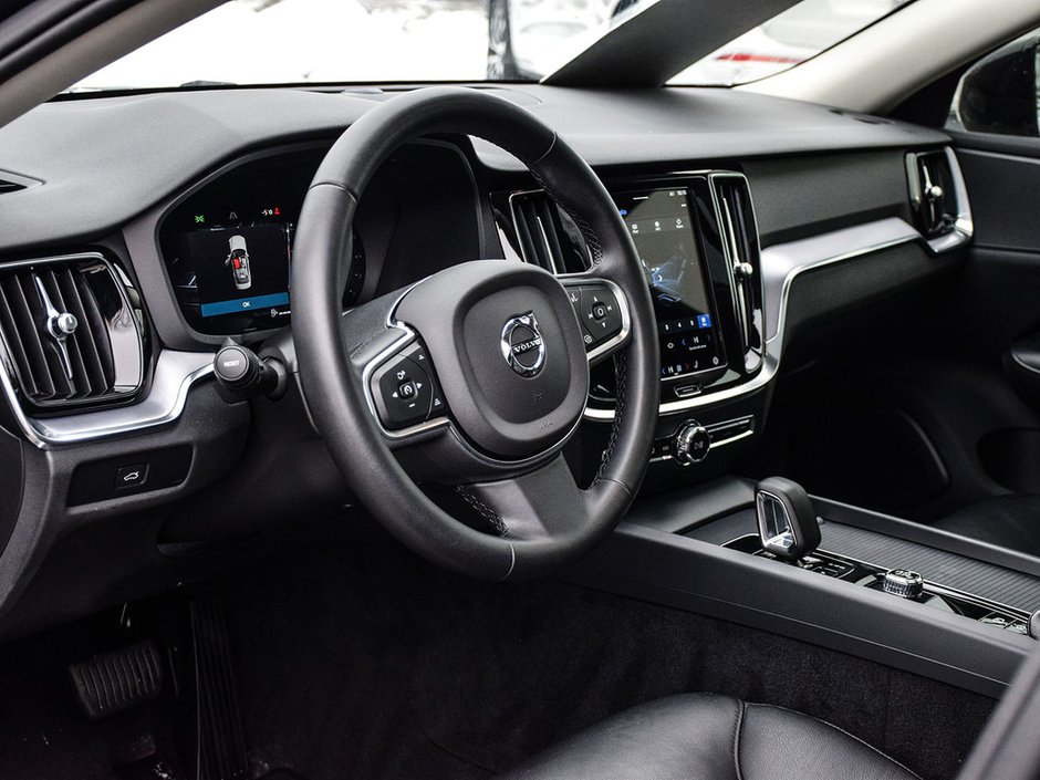 2023 Volvo S60 Core Dark Theme-11