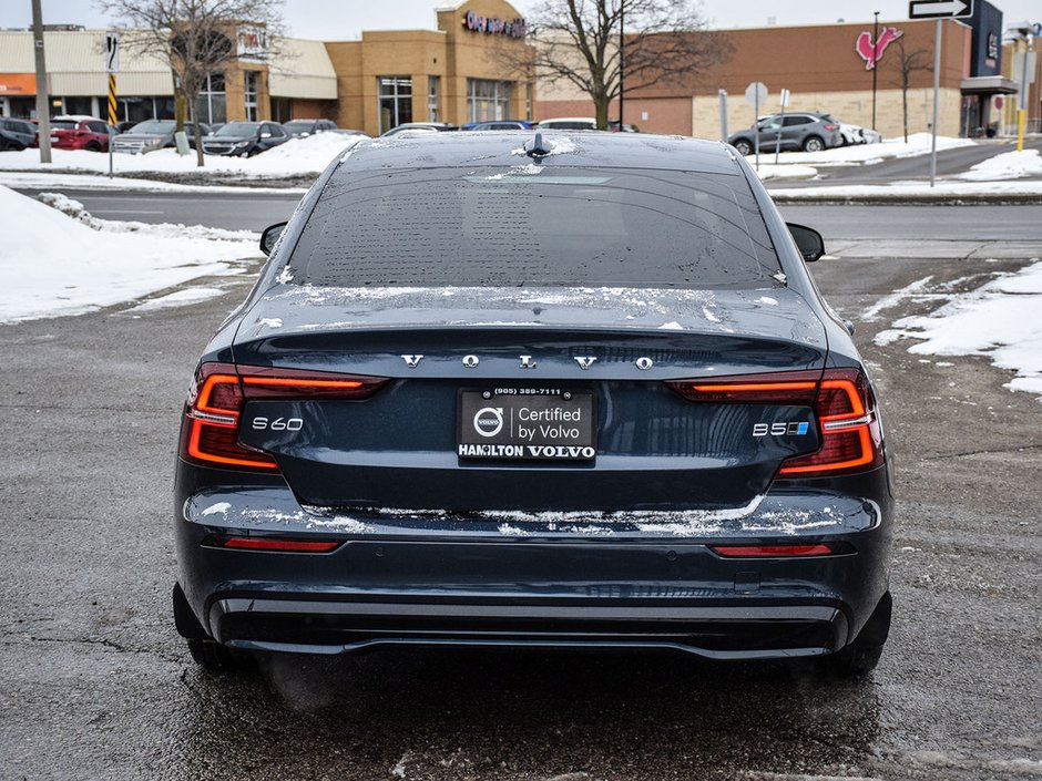 2023 Volvo S60 Core Dark Theme-7