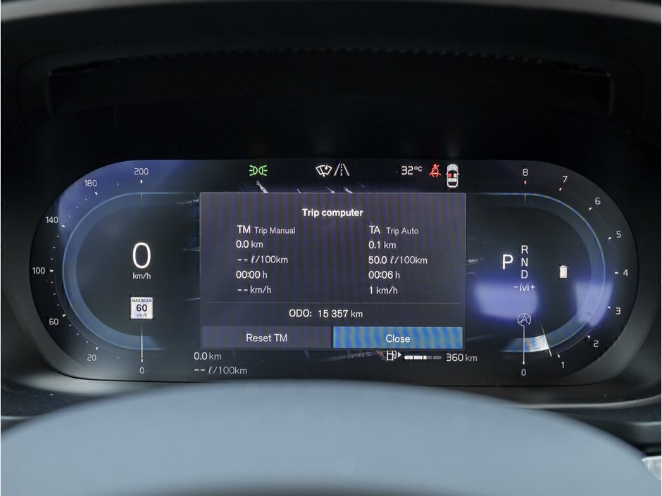 2024 Volvo S60 Plus Dark Theme-9