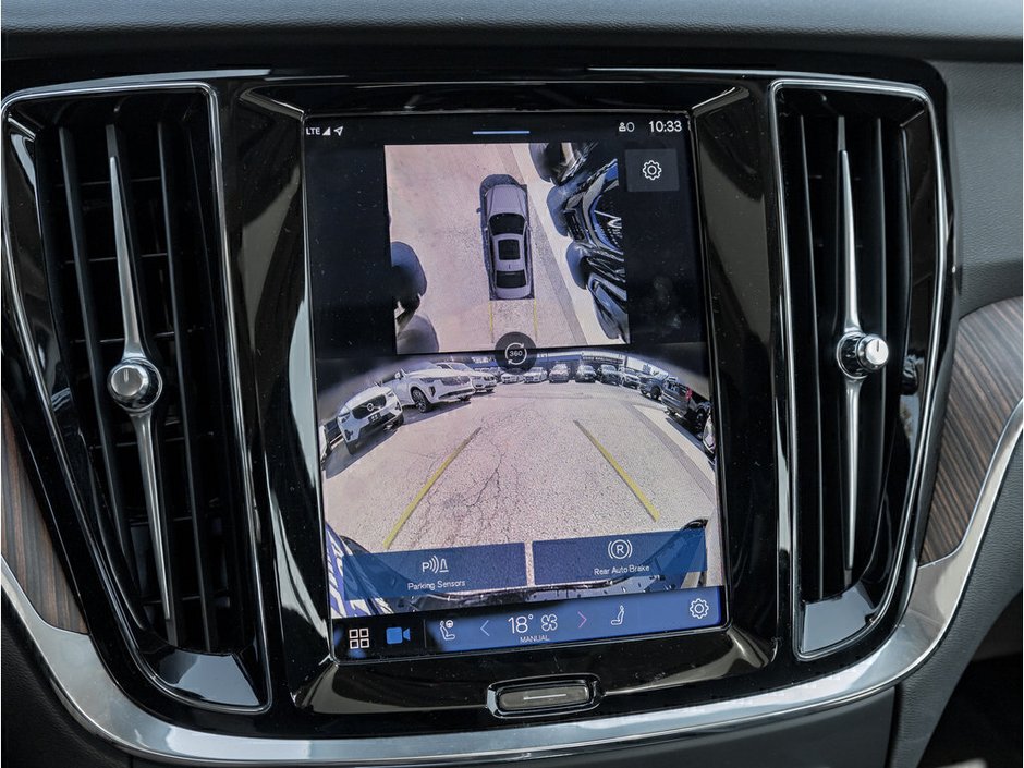 2024 Volvo S60 Plus Dark Theme-12