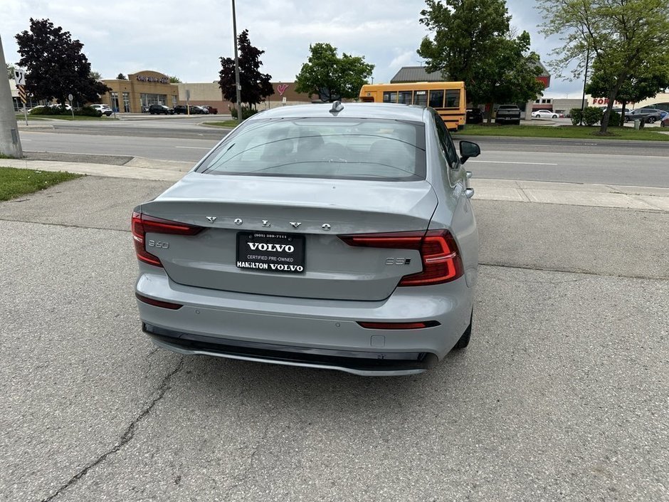 2024 Volvo S60 Plus Dark Theme-7