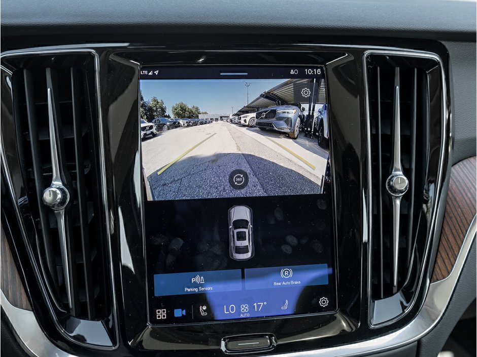 2024 Volvo S60 Plus Dark Theme-13