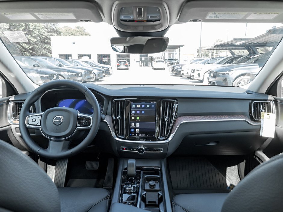2024 Volvo S60 Plus Dark Theme-24