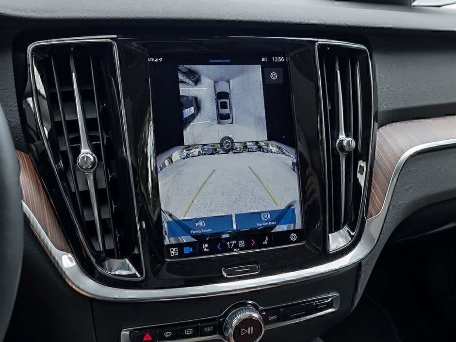 2024 Volvo S60 Plus Dark Theme-11