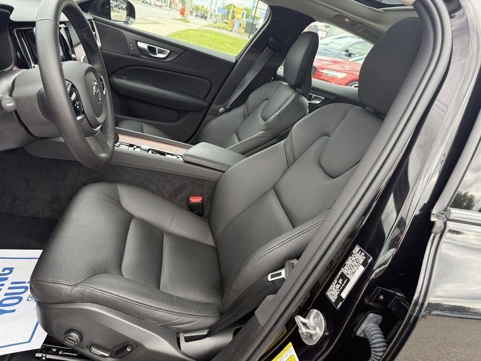 2024 Volvo S60 Plus Dark Theme-11
