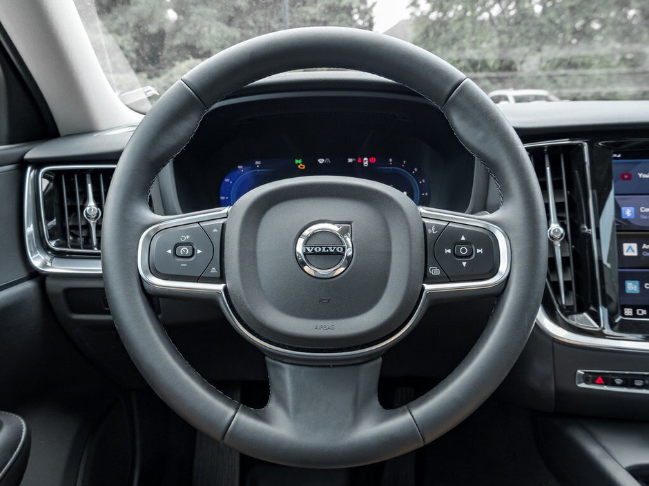 2024 Volvo S60 Core Dark Theme-7