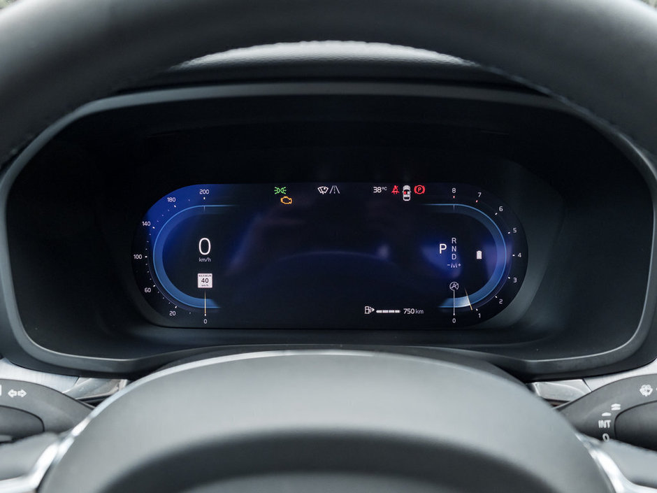 2024 Volvo S60 Core Dark Theme-8
