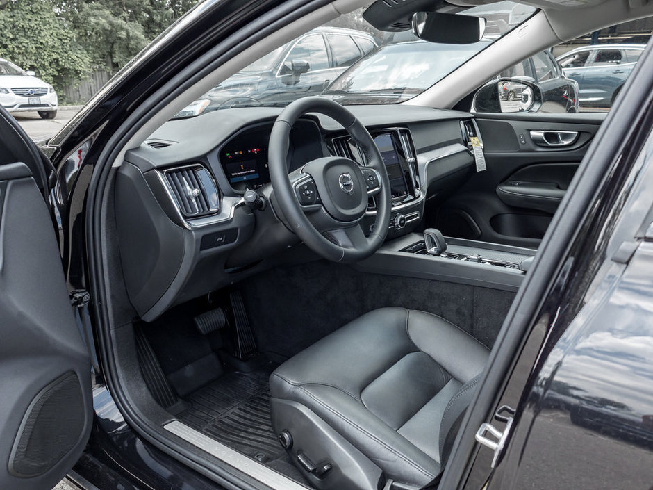 2024 Volvo S60 Core Dark Theme-6