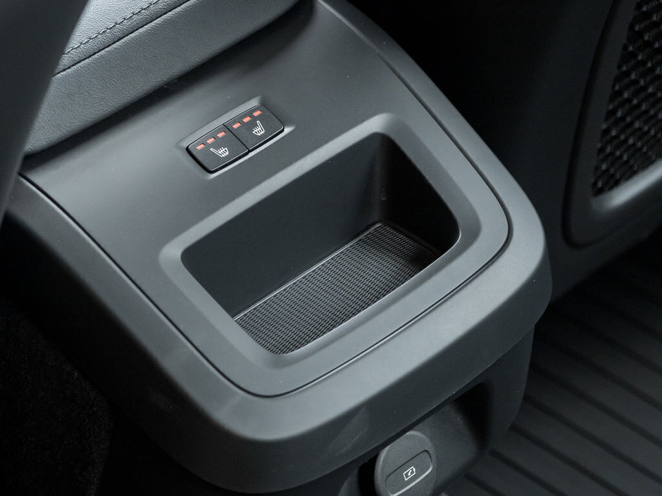 2024 Volvo S60 Core Dark Theme-22