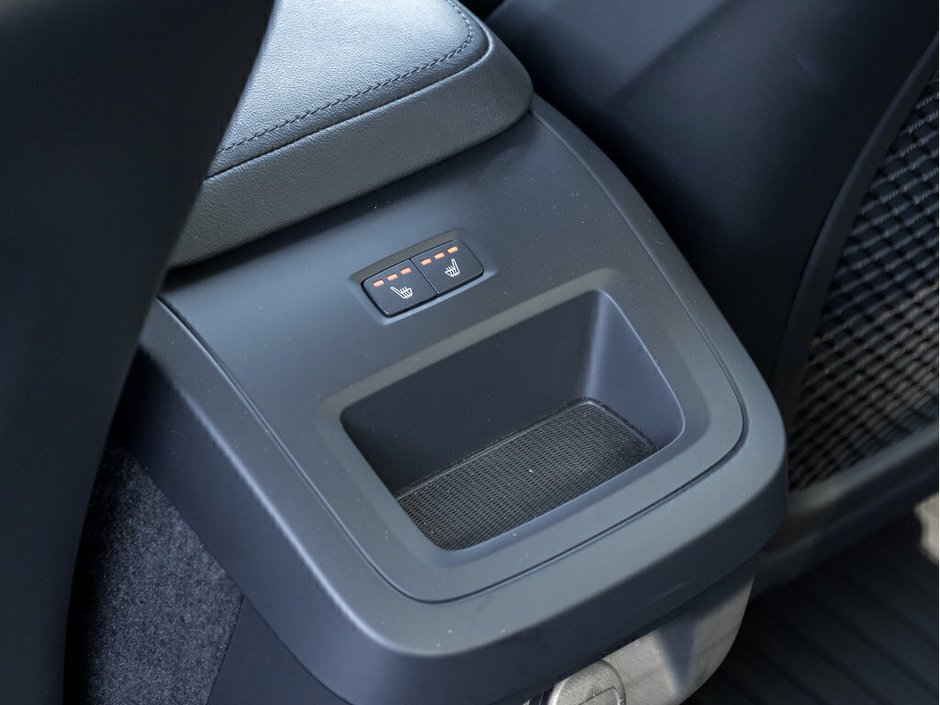 2024 Volvo S60 Core Dark Theme-22