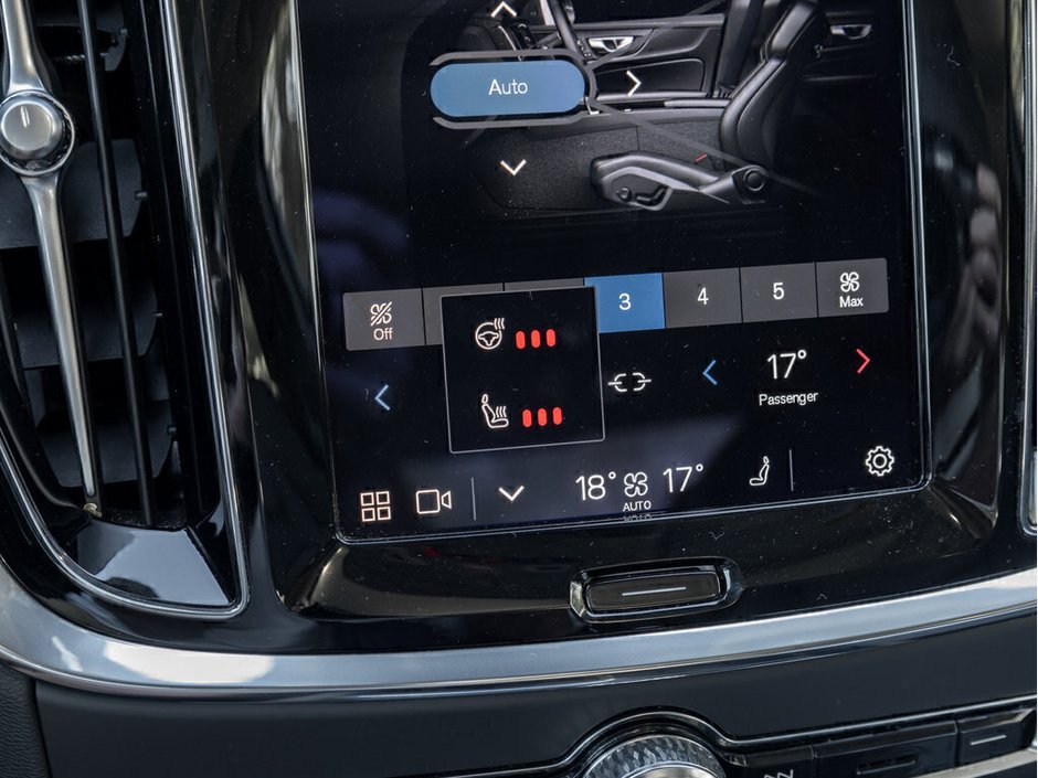 2024 Volvo S60 Core Dark Theme-18