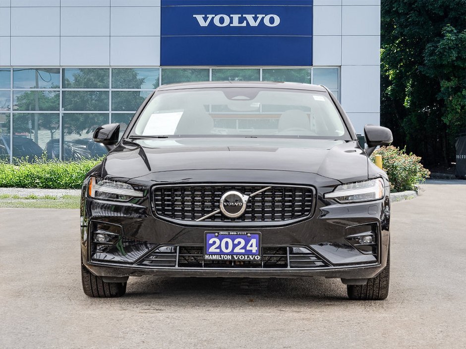 2024 Volvo S60 Core Dark Theme-1