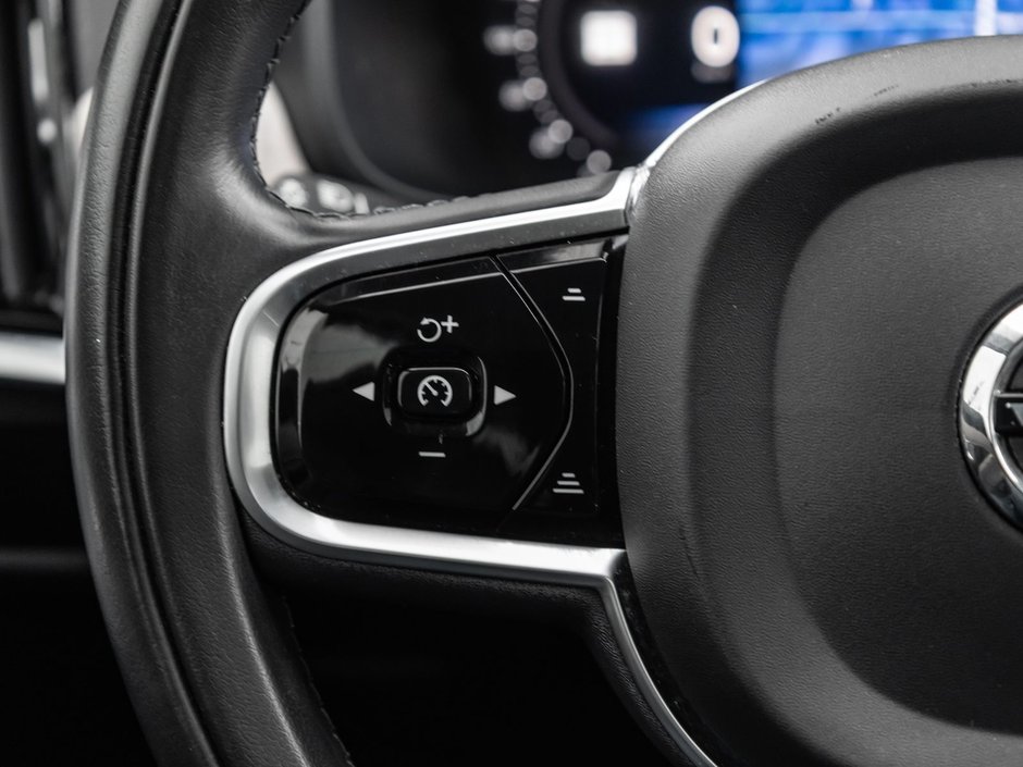 2022 Volvo S90 Inscription-9