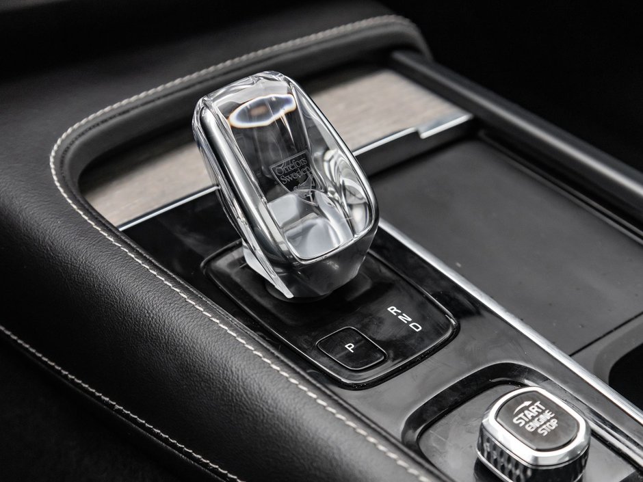 2022 Volvo S90 Inscription-19