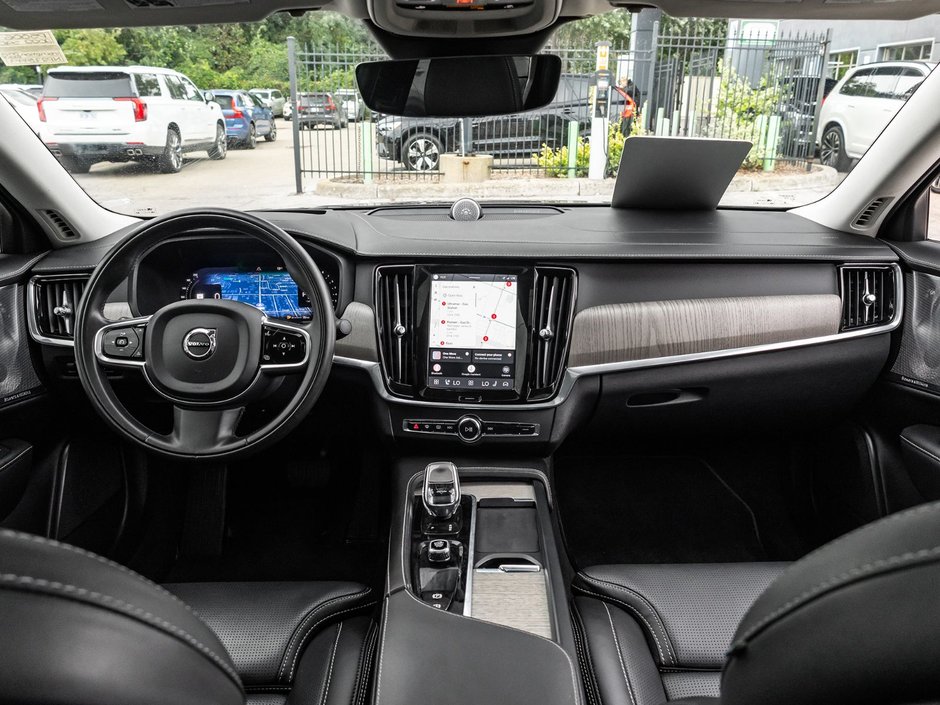 2022 Volvo S90 Inscription-28