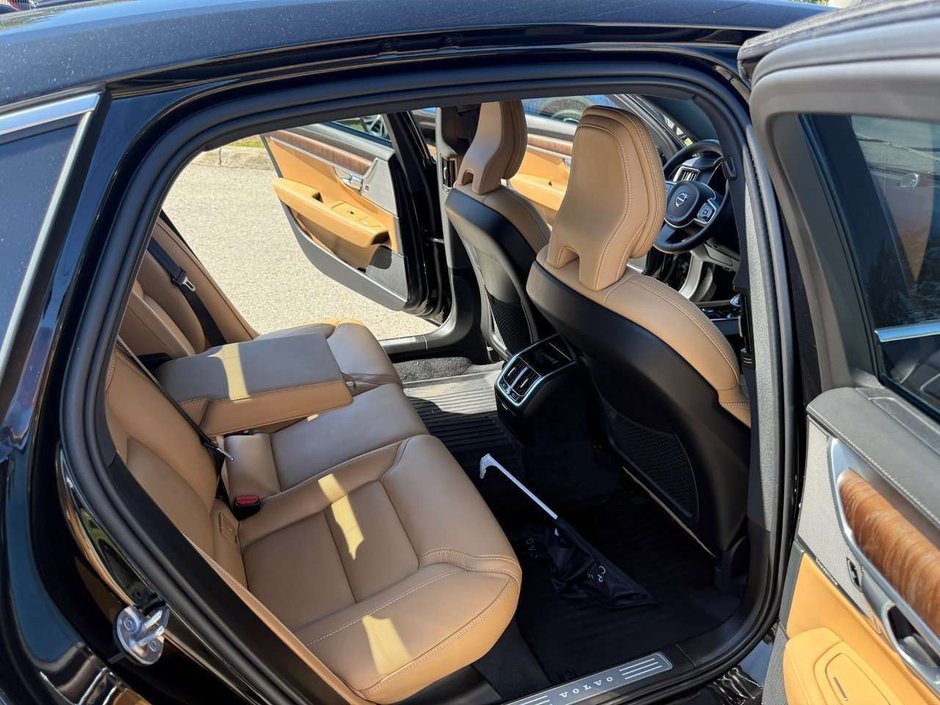 2023 Volvo S90 Ultimate Bright Theme-12