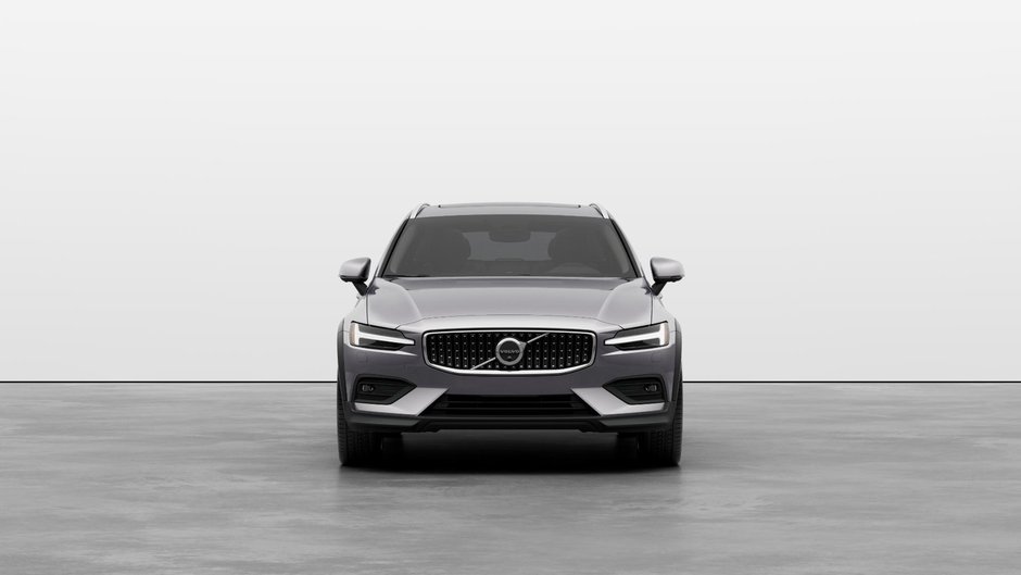 2026 Volvo V60 Cross Country Ultra-2