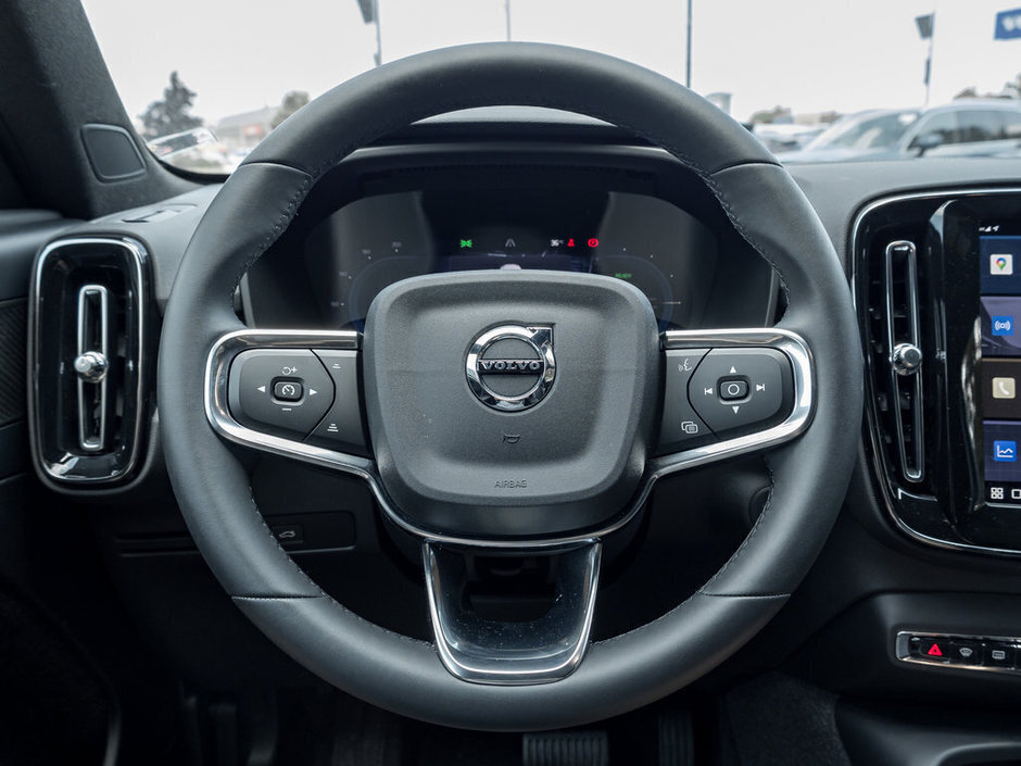 2024 Volvo XC40 Recharge Pure Electric Ultimate-8
