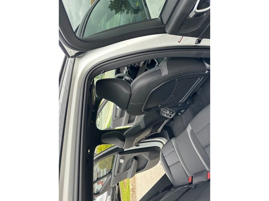 2024 Volvo XC40 Recharge Pure Electric Ultimate-14