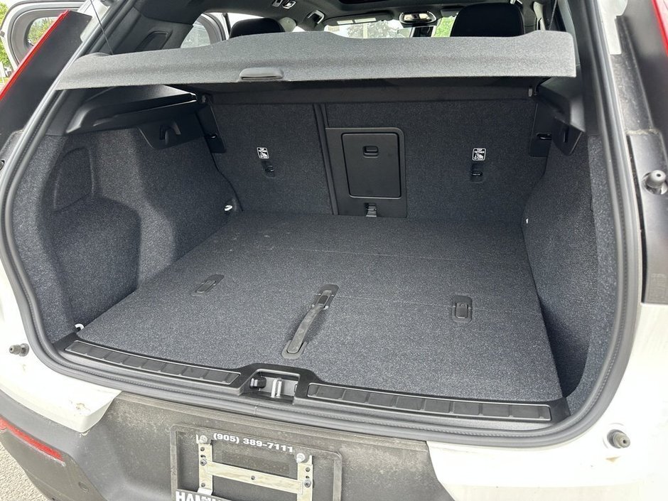 2024 Volvo XC40 Recharge Pure Electric Ultimate-13