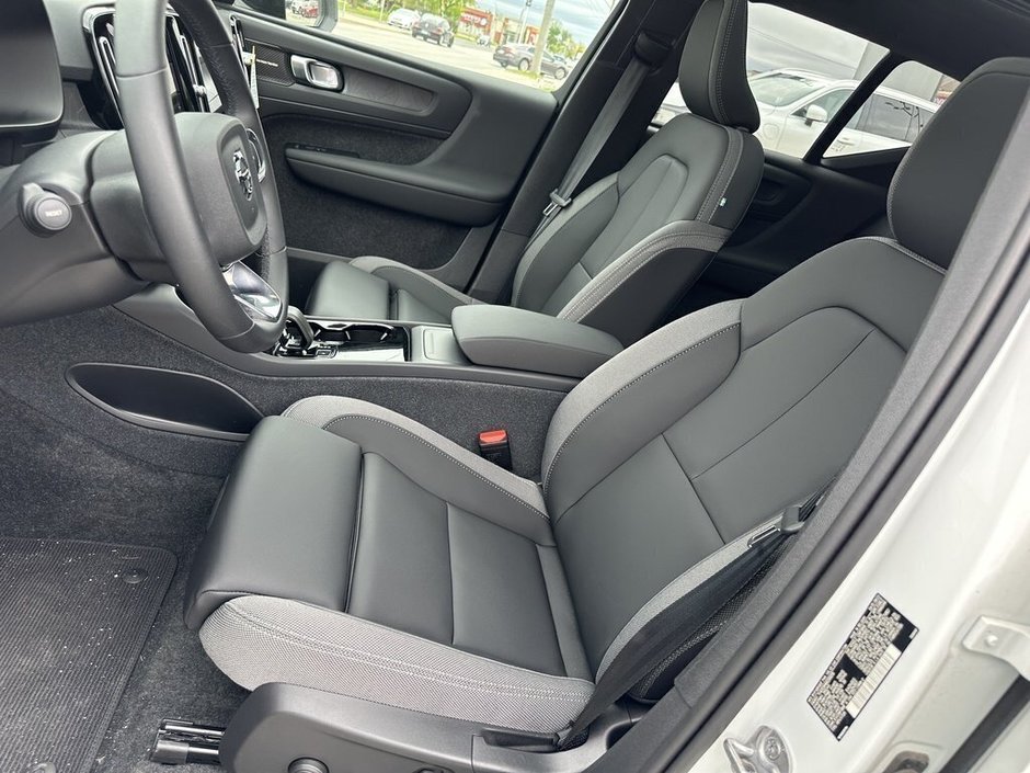2024 Volvo XC40 Recharge Pure Electric Ultimate-10