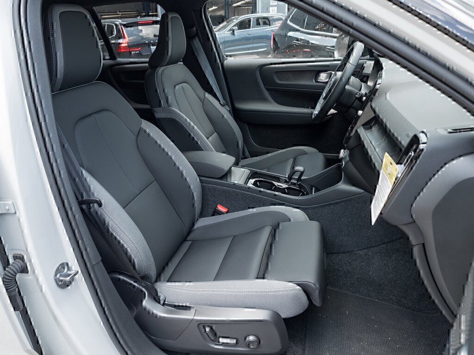 2024 Volvo XC40 Recharge Pure Electric Ultimate-23