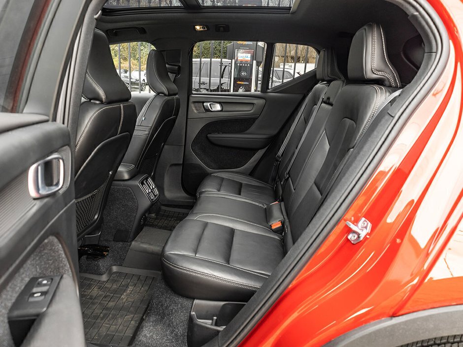 2020 Volvo XC40 Momentum-20