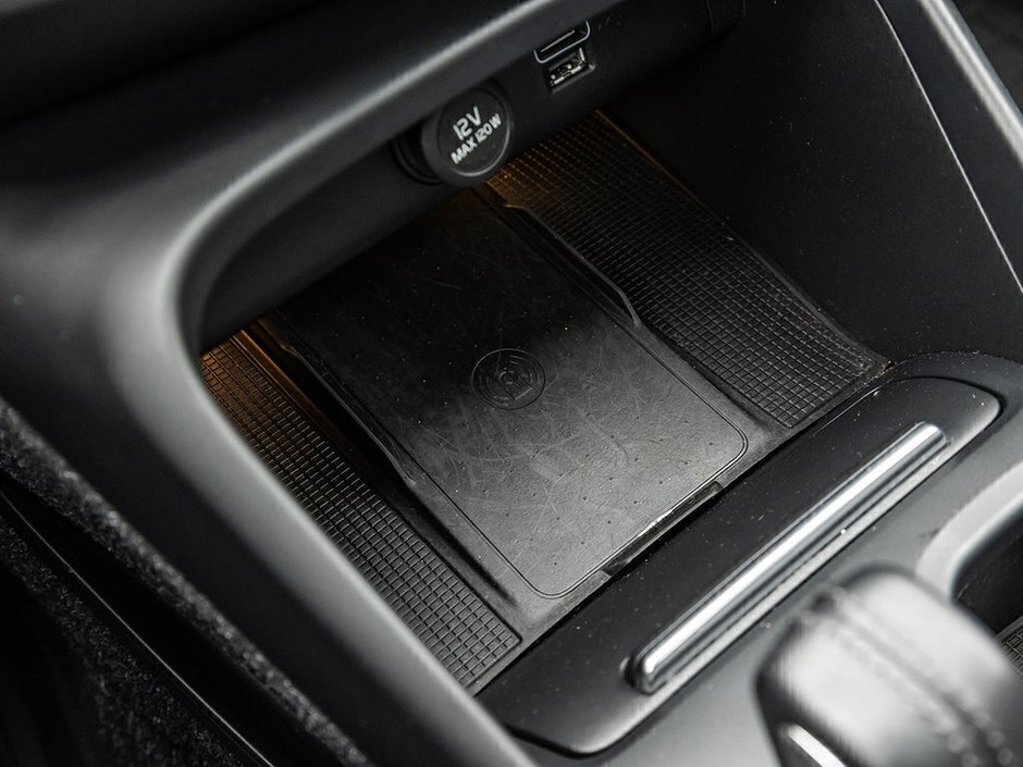 2020 Volvo XC40 Momentum-14