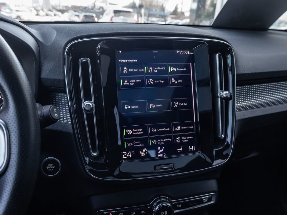 2020 Volvo XC40 R-Design-18