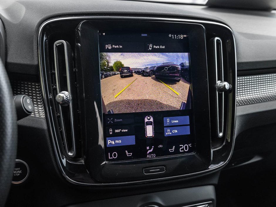 2020 Volvo XC40 R-Design-13