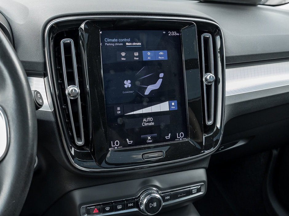2021 Volvo XC40 Momentum-18