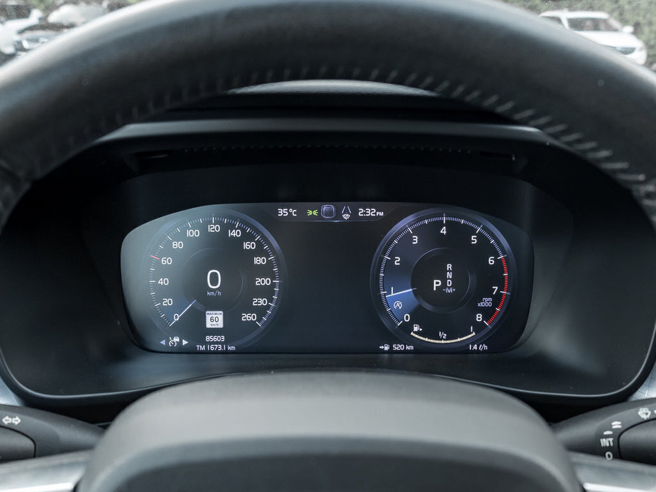 2021 Volvo XC40 Momentum-9