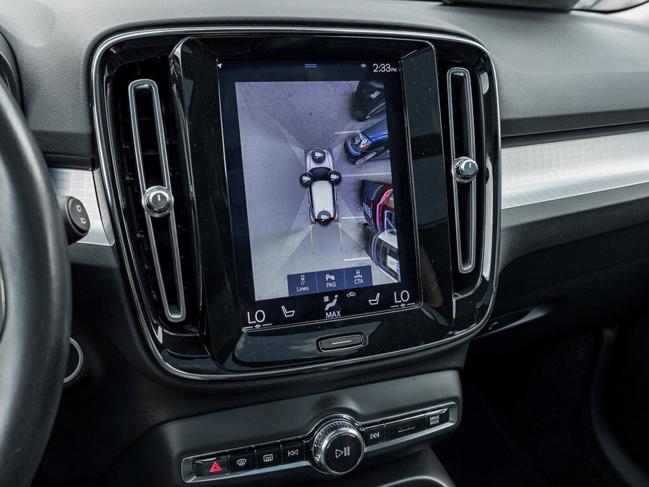 2021 Volvo XC40 Momentum-13