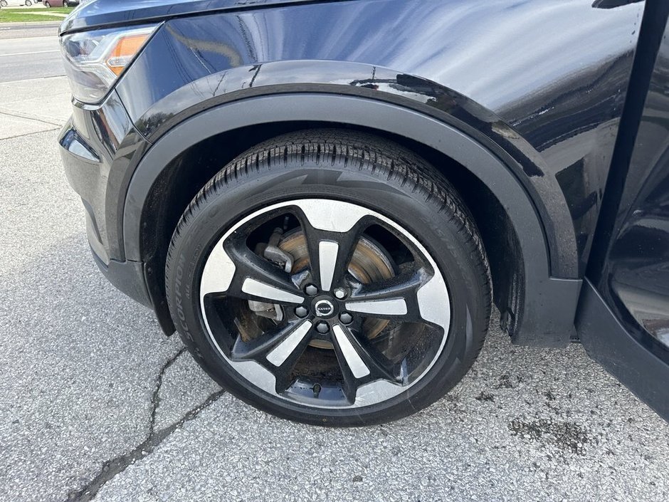 2021 Volvo XC40 Momentum-22