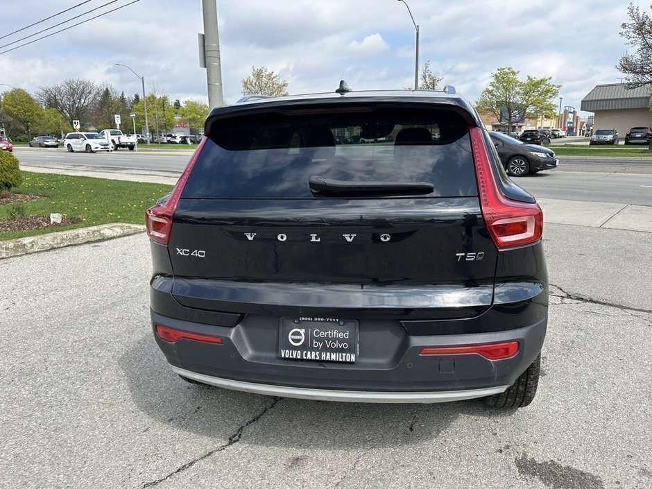 2021 Volvo XC40 Momentum-6